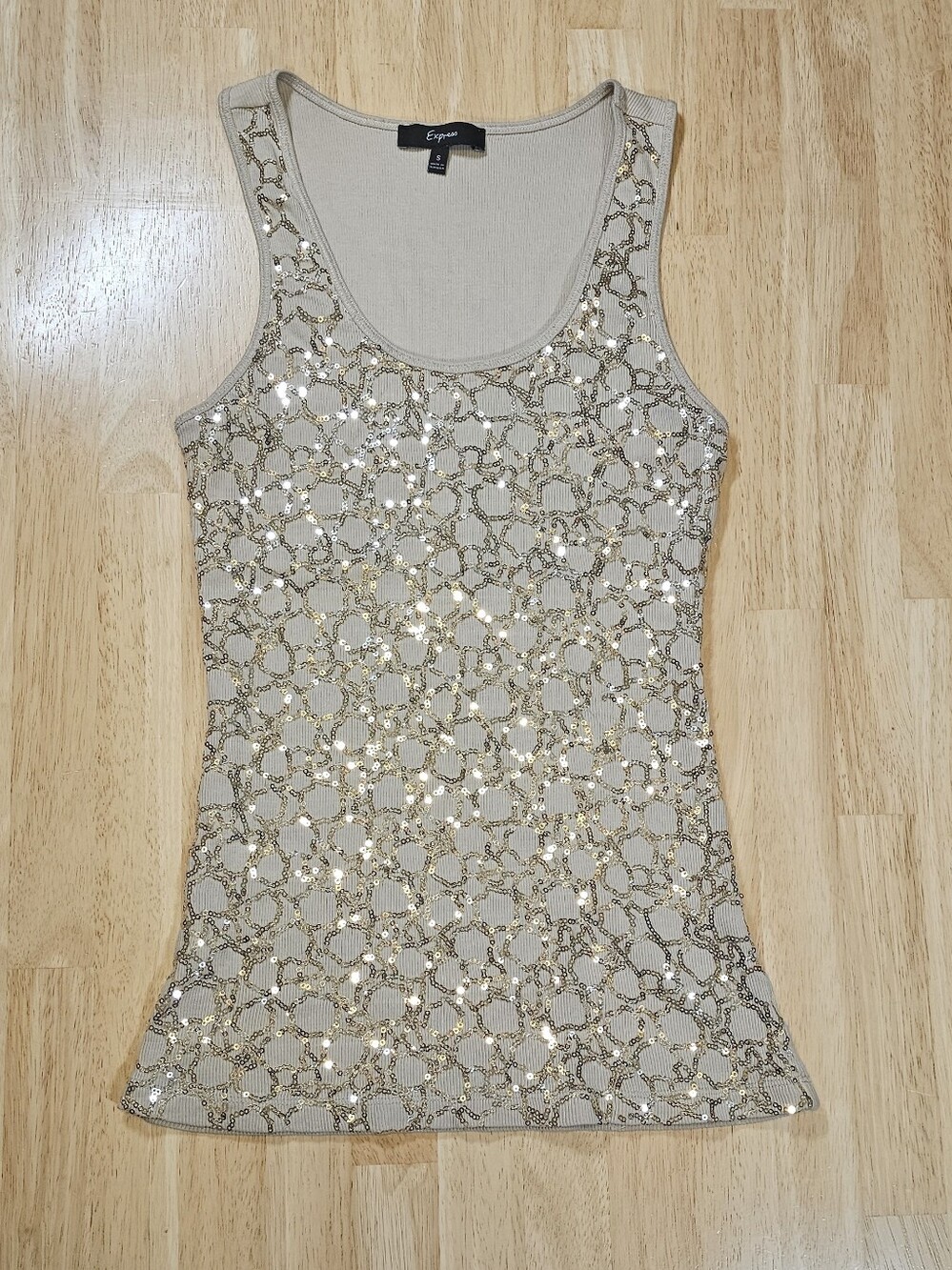 Express Gold Sequin Patterned Tank Top - Picture 7 of 7